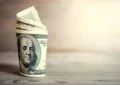 قیمت دلار در یک قدمی کانال ۸۰ هزار تومانی (۵ دی)