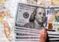 پیش بینی قیمت دلار در هفته سوم آذر ۱۴۰۳ با سیگنال مذاکرات پیش بینی قیمت دلار در هفته سوم آذر ۱۴۰۳ با سیگنال مذاکرات