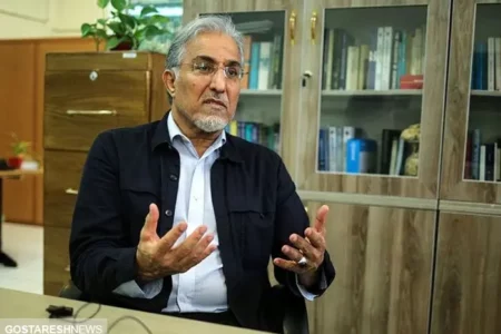 دلار به بالای ۱۱۰ هزار تومان می‌رسد | نظام در تنگنای انتخاب بین بقای خود یا مافیا