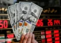 پیش بینی نگران کننده درباره وضعیت بازار با رفتن همتی
