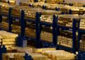 طلای جهانی همچنان می‌تازد؛ تعرفه‌های خودرو بازار فلز زرد را تکان داد