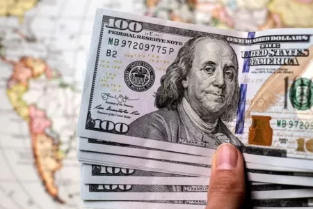 قیمت دلار در بازار آزاد امروز عجیب شد (۱۶ فروردین)