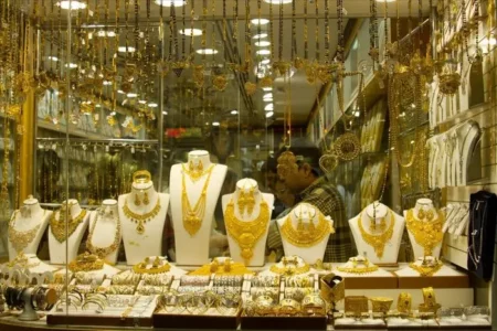 قیمت طلا ۱۸ عیار امروز ۲۱ اردیبهشت اعلام شد + جدول