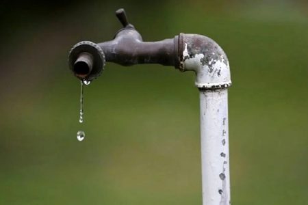آب مشترکان پرمصرف تهرانی ۱۲ ساعت قطع می‌شود