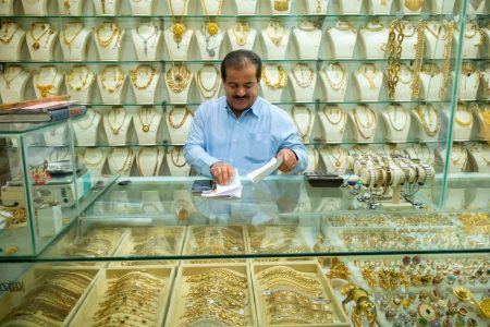 خرید طلا در 13 صفر یک پدیده خرافاتی است