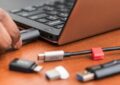 اخطار: هر چیزی را به پورت USB لپتاپ خود وصل نکنید! اخطار: هر چیزی را به پورت USB لپتاپ خود وصل نکنید!