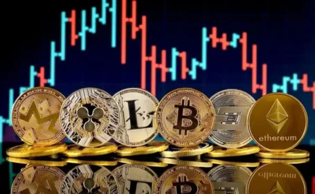قیمت بیت کوین، اتریوم و سایر ارز‌های دیجیتال امروز جمعه ۵ تیر ۱۴۰۵ + جدول