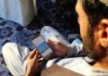هجوم طالبان به گوشی‌های هوشمند / عکس