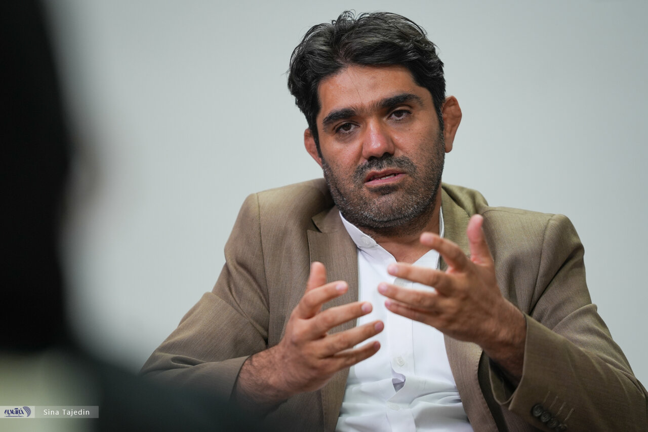 فیلترینگ یکی از سه دلیل اصلی مهاجرت است/ گوشیهای «زامبی» حتی هنگام قطع اینترنت بینالملل، مهاجم هستند / «مافیا» نه، آنان «ذینفعان» فیلترینگ هستند فیلترینگ یکی از سه دلیل اصلی مهاجرت است/ گوشهای «زامبی» حتی هنگام قطع اینترنت بینالملل، مهاجم هستند / «مافیا» نه، آنان «ذینفعان» فیلترینگ هستند