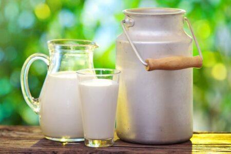 ناگفته‌هایی از ماندگاری شیرهای پاکتی؛ هشدار متخصص تغذیه