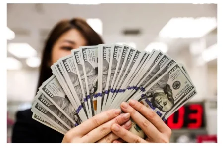 هشدار پزشکیان به بازار ارز رسید/ کانال 210 هزار تومانی دلار نزدیک است؟
